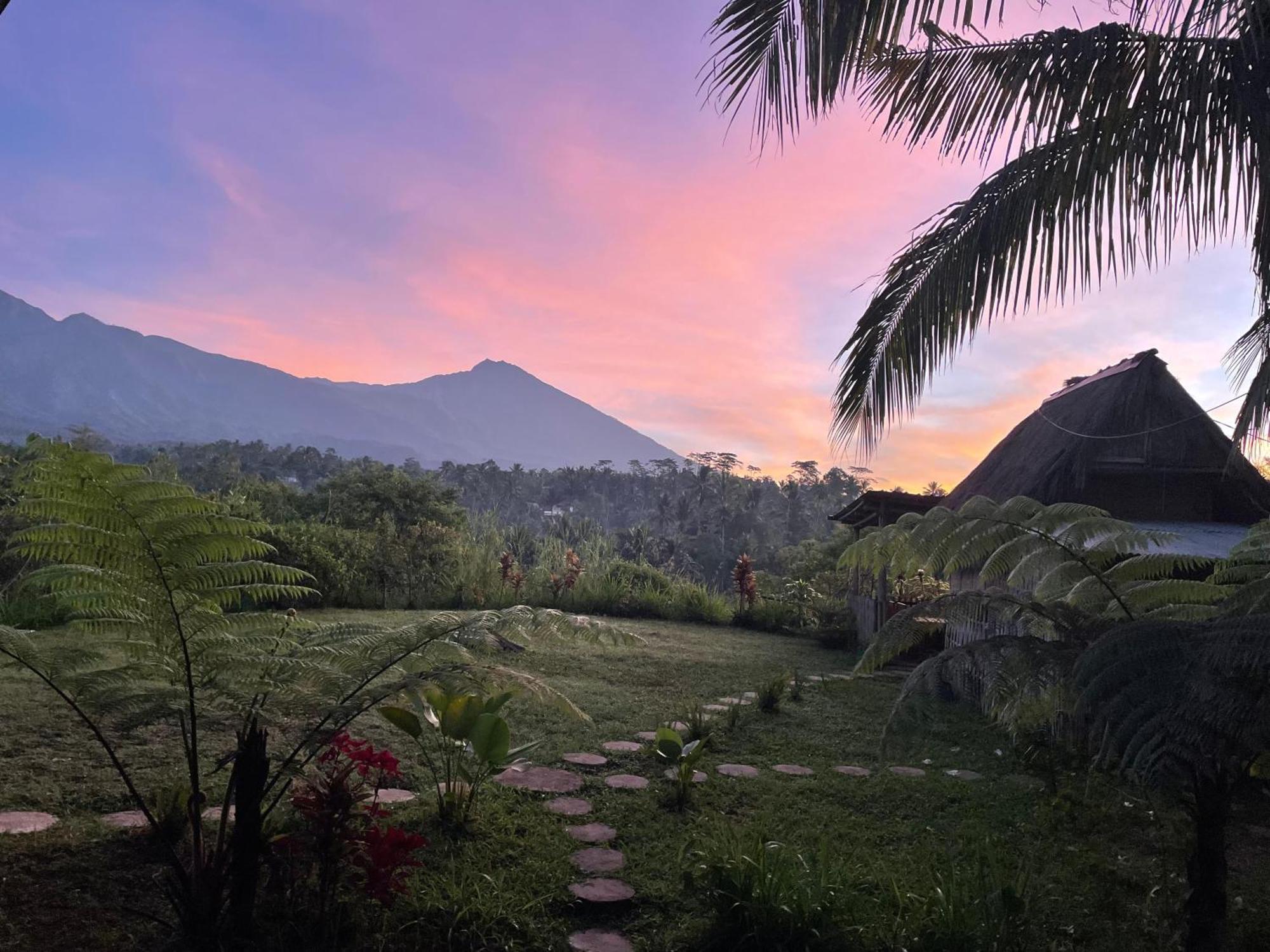 Girang Rinjani Bungalows Tetebatu Rom bilde